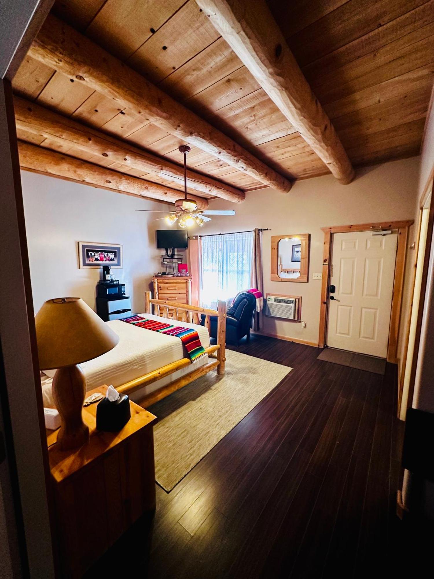 Adobe Rose Boutique Inn Артезія Екстер'єр фото